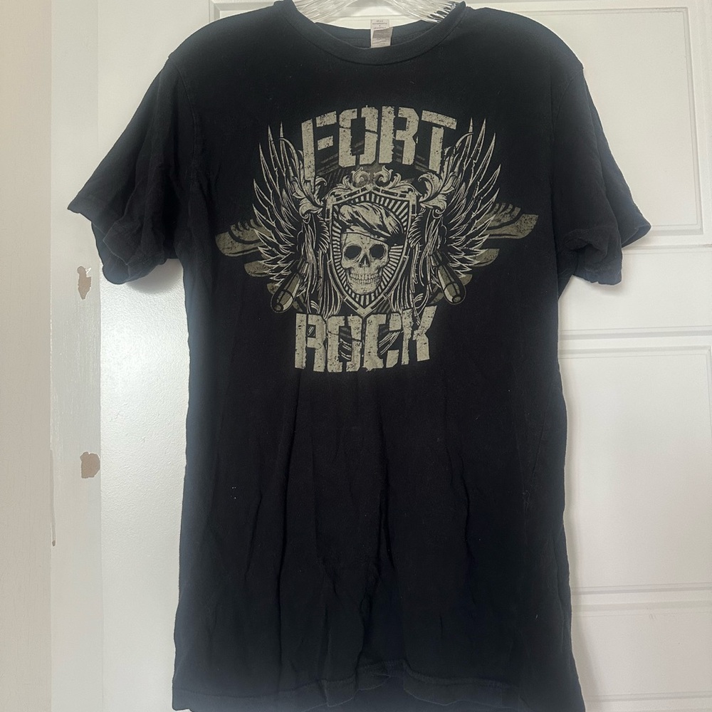 Fort Rock t shirt